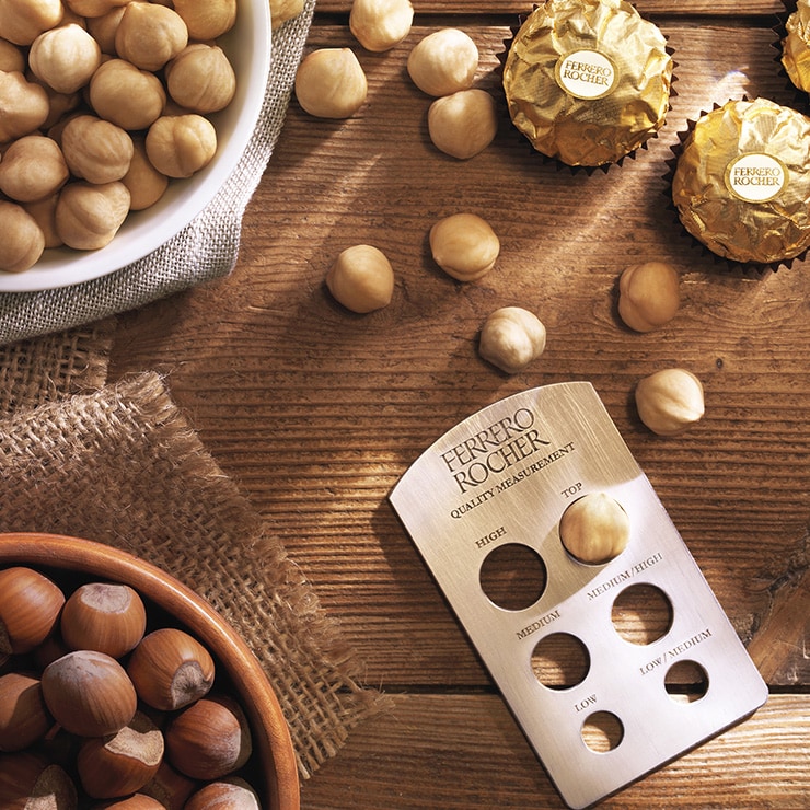 Mesure de la qualité des noisettes Ferrero Rocher